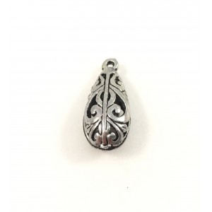Metal antique silver design drop pendant